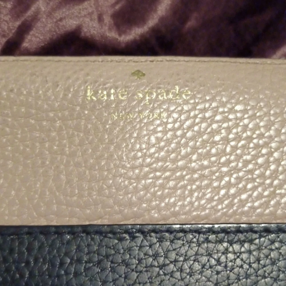 Kate Spade Wallet - Picture 2 of 7